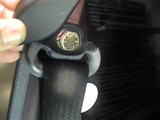 Stereo - Rear Speaker Replacement
