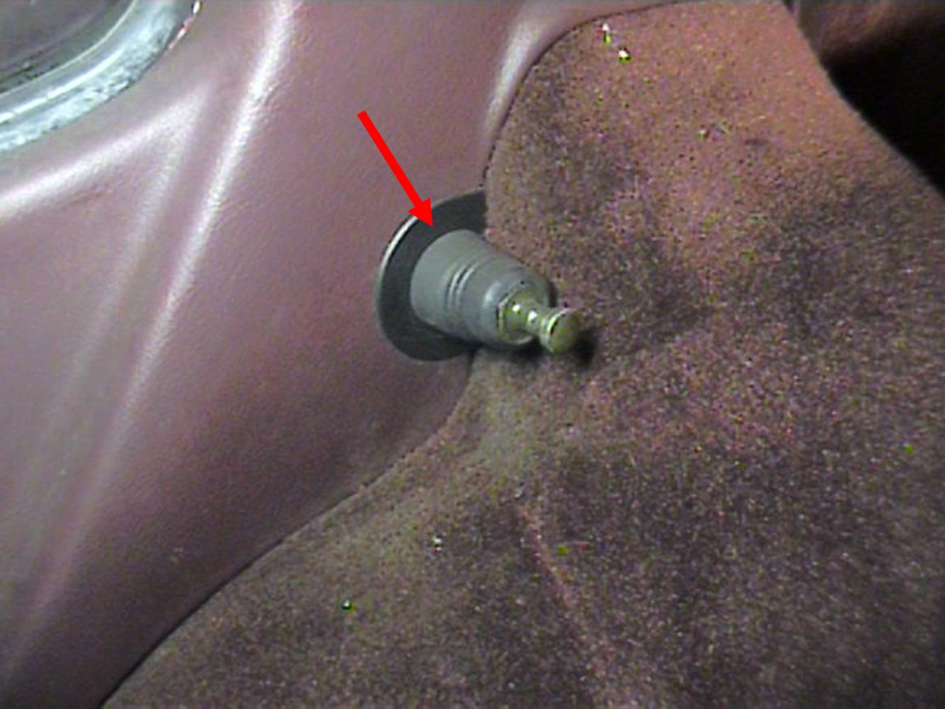 Stereo - Rear Speaker Replacement